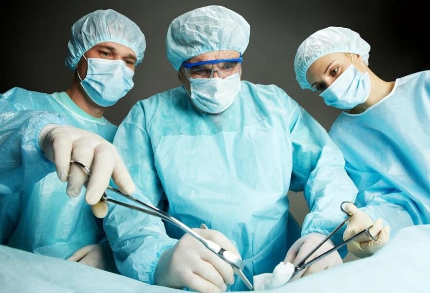 sebészeti beavatkozás mellkasi osteochondrosis esetén